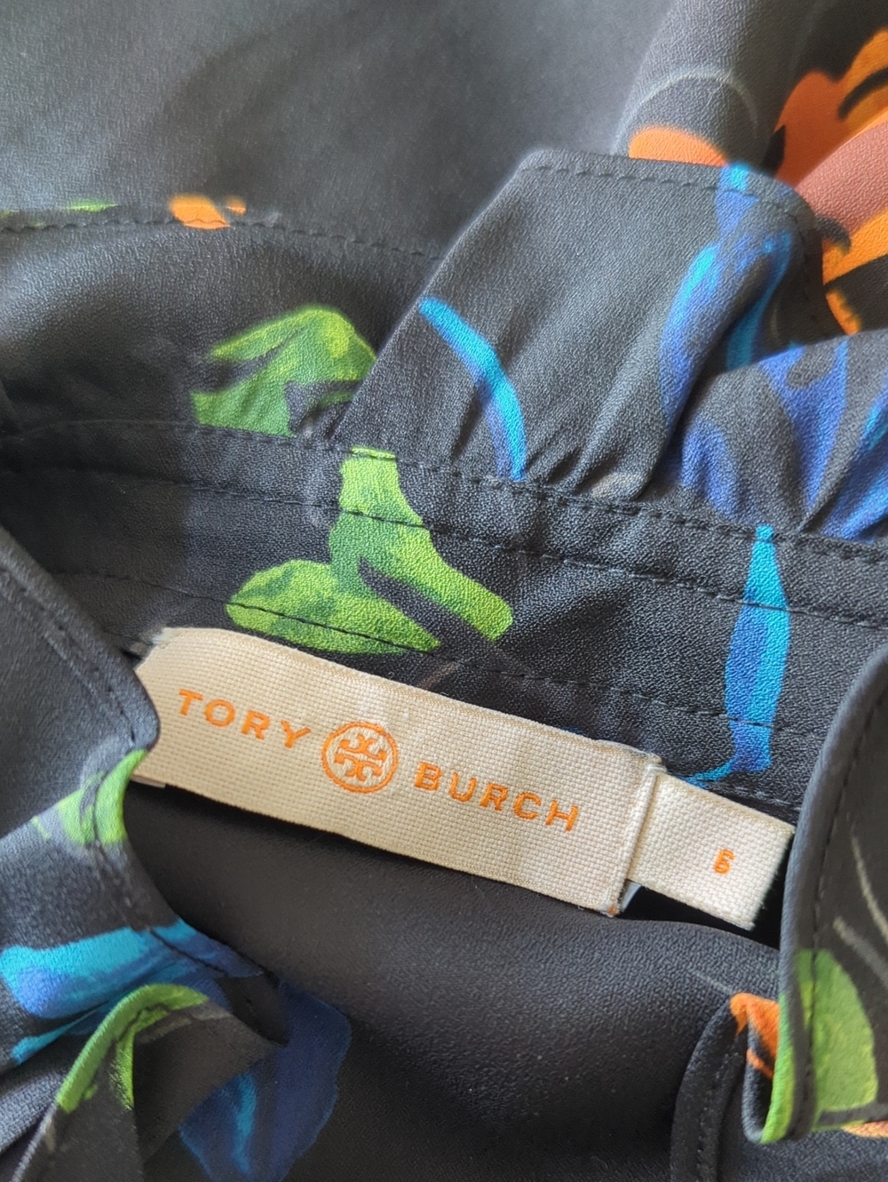 Tory Burch Cora Ruffled Floral Crepe Dress - Picture 9 of 12